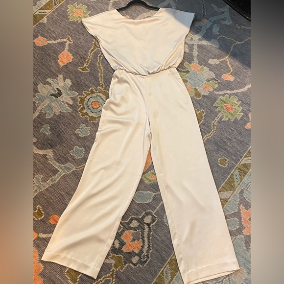 Trina Turk jumpsuit. Size 4! - Picture 2 of 5
